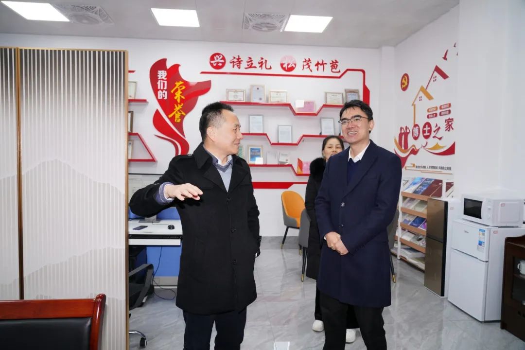 8d1dbda25159ccf57027e7c0dbf11a02.jpg